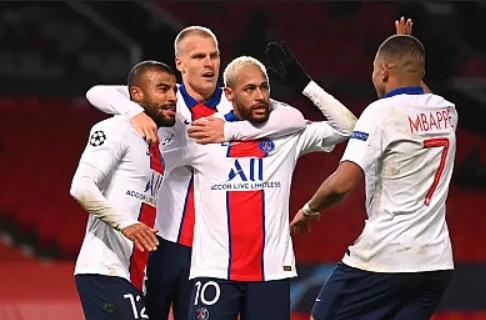  雷恩攻防两端全面开花，领跑集团展现冠军相